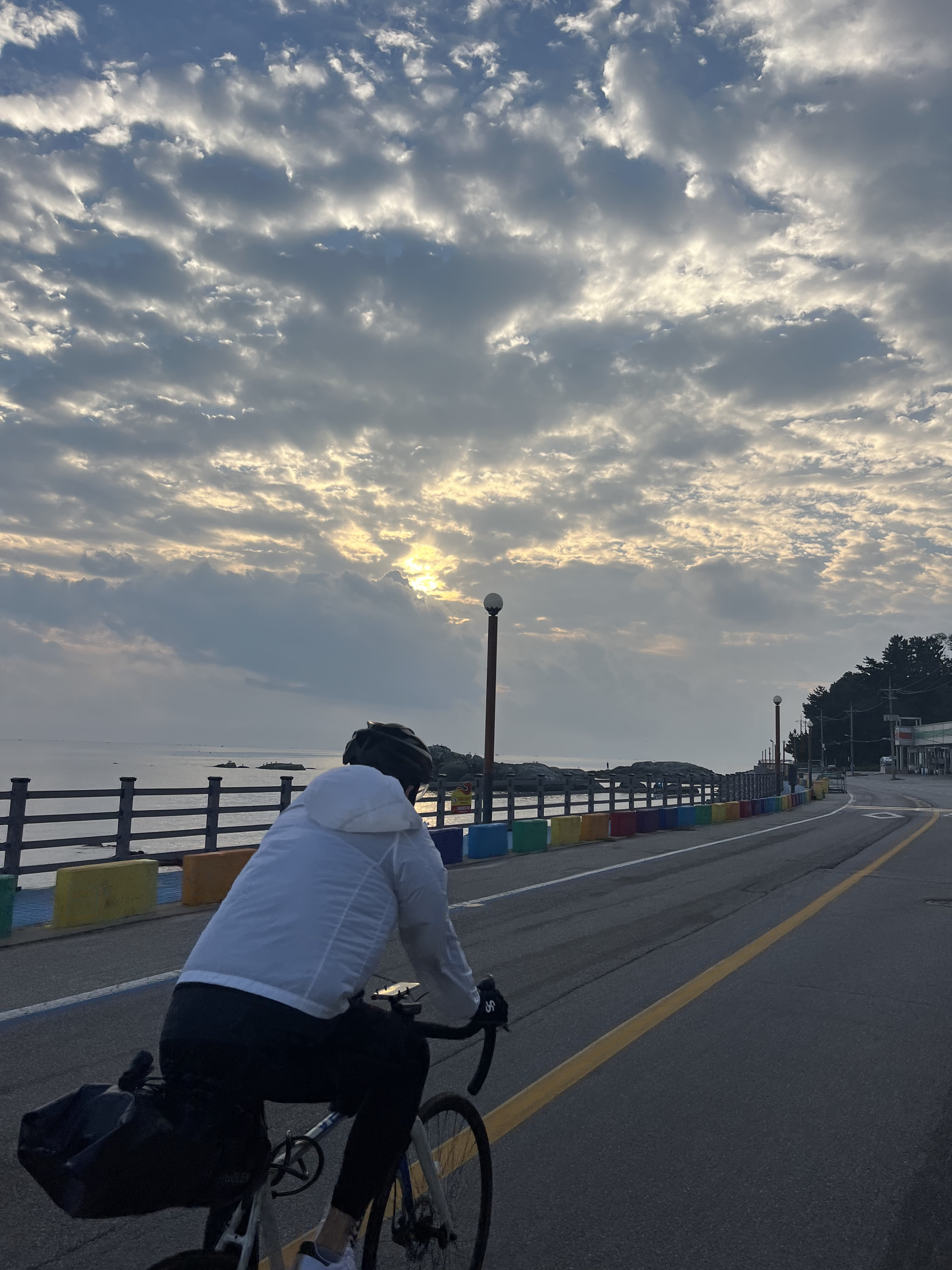 Rent a Bike and Ride Along the Han River in Seoul